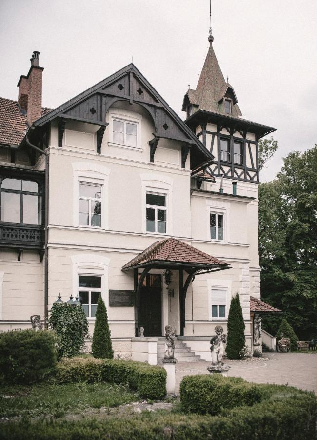 Gloegglhof Bed & Breakfast Trofaiach Bagian luar foto