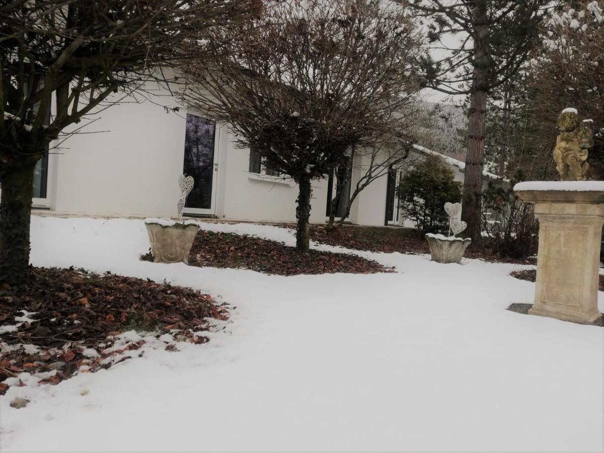 Gloegglhof Bed & Breakfast Trofaiach Bagian luar foto